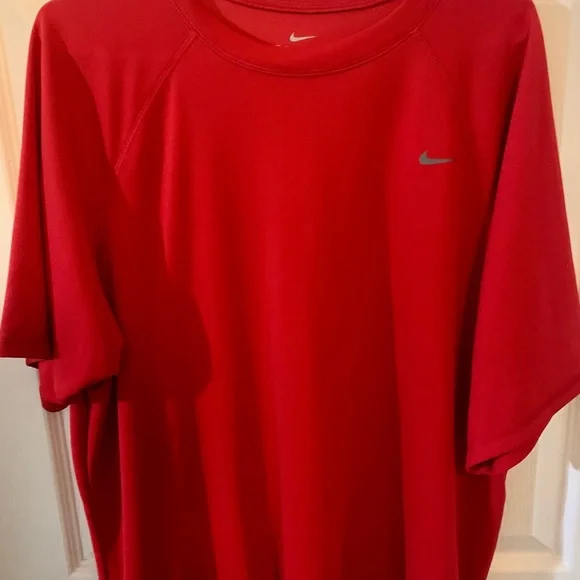 Nike Dri-Fit Red T shirt Size XXL - Picture 2 of 4